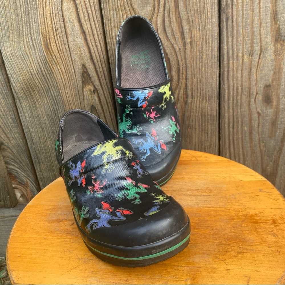 Dansko Vegan Frog Clogs